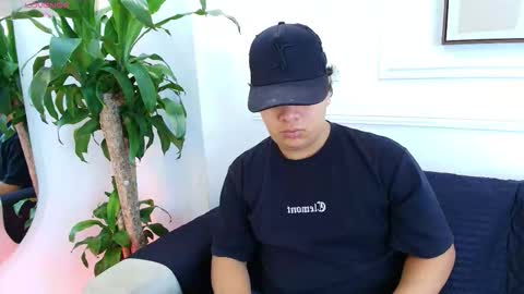 bennett_alejoo online show from 1, 10, 2025