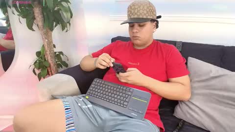 bennett_alejoo online show from 5, 10, 2025