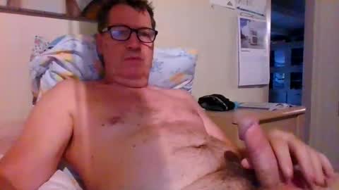 bennybutterfly007 online show from 9, 9, 2025