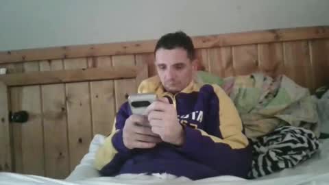 Snapshot of bennymn chatting on 15, 2, 2025 benny and innocentvixon online show from 15, 2, 2025