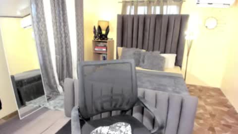 bentlyfuck online show from 3, 3, 2025