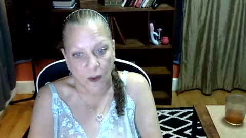 DeniseDavid online show from 9, 3, 2026