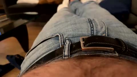 Snapshot of benz10001 chatting on 4, 10, 2025 benz10001 online show from 4, 10, 2025