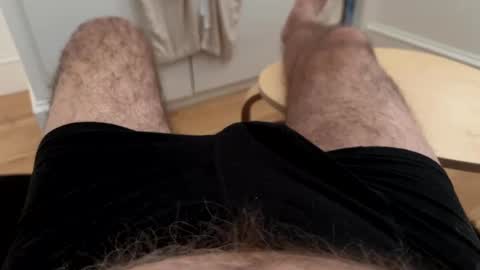 Snapshot of benz10001 chatting on 9, 11, 2025 benz10001 online show from 9, 11, 2025