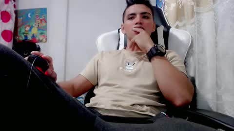 Snapshot of bergon30 chatting on 27, 1, 2025 Bergon77 online show from 27, 1, 2025