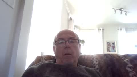 bernard1102 online show from 26, 12, 2024