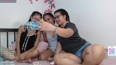 SnowClairee online show from 8, 7, 2026