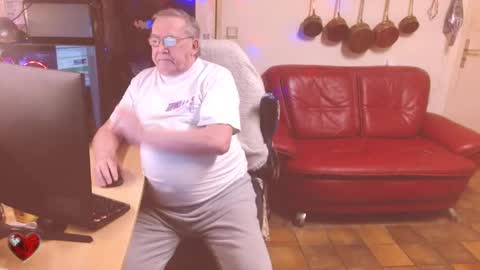 Snapshot of best127 chatting on 22, 2, 2025 jean online show from 22, 2, 2025