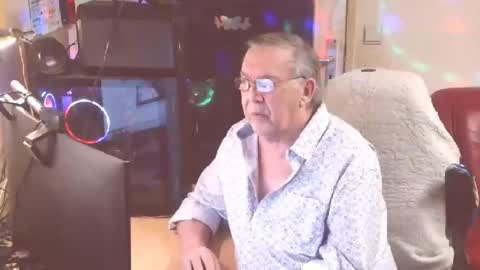 Snapshot of best127 chatting on 6, 3, 2025 jean online show from 6, 3, 2025