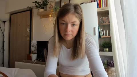 Vicky   online show from 2, 12, 2025