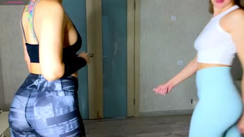 Snapshot of bestgirls2021 chatting on 20, 1, 2025 Hellen and Natali online show from 20, 1, 2025