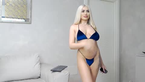 Snapshot of bethierusse chatting on 27, 2, 2025 bethierusse online show from 27, 2, 2025