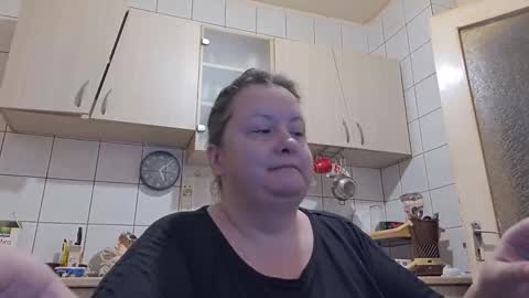 bethnorth online show from 28, 9, 2025