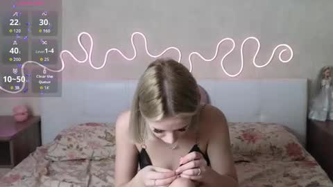 Snapshot of betty_blame chatting on 9, 11, 2025 Betty and Oscar online show from 9, 11, 2025