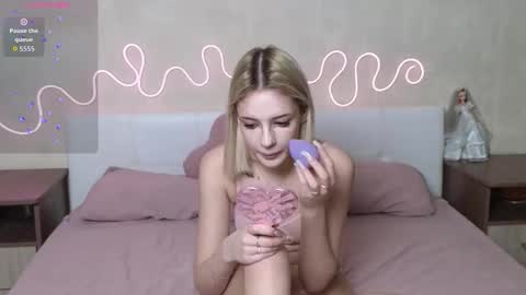 Snapshot of betty_blame chatting on 24, 11, 2025 Betty and Oscar online show from 24, 11, 2025