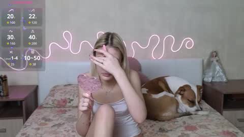 Snapshot of betty_blame chatting on 28, 11, 2025 Betty and Oscar online show from 28, 11, 2025