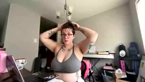 Betty Cake online show from 3, 2, 2026