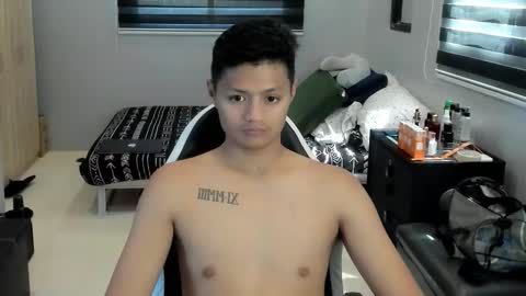 bhillrhey121103 online show from 3, 2, 2026