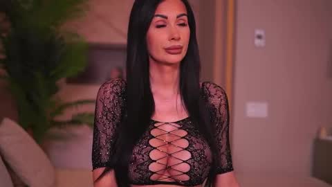 Snapshot of biancacain chatting on 8, 4, 2026 Bianca online show from 8, 4, 2026