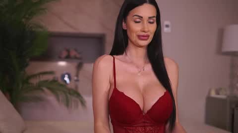 Snapshot of biancacain chatting on 5, 5, 2026 Bianca online show from 5, 5, 2026