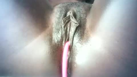 pretty online show from 21, 2, 2025