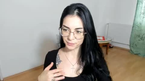 innasugarwild online show from 10, 1, 2025