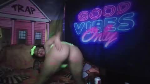 thatcoupledawg online show from 10, 3, 2026