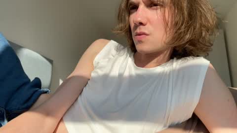 big_lil_small online show from 9, 6, 2026