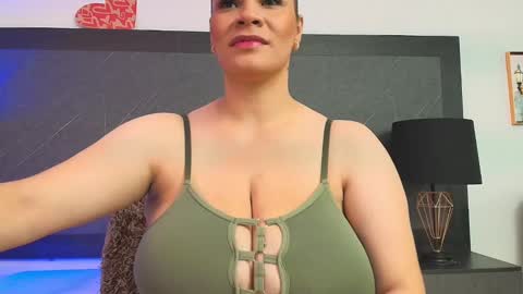 Tell me Sophia  online show from 28, 12, 2024