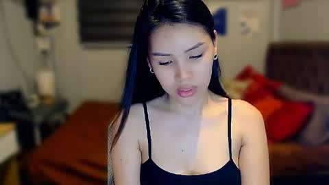 Mia online show from 23, 7, 2026