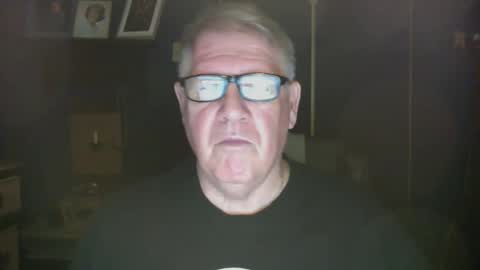 Snapshot of bigbeerdrinker1 chatting on 10, 1, 2025 bigbeerdrinker online show from 10, 1, 2025