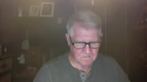 Snapshot of bigbeerdrinker1 chatting on 13, 10, 2025 bigbeerdrinker online show from 13, 10, 2025