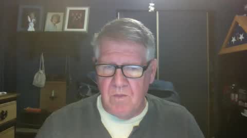 Snapshot of bigbeerdrinker1 chatting on 28, 10, 2025 bigbeerdrinker online show from 28, 10, 2025
