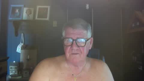 Snapshot of bigbeerdrinker1 chatting on 1, 4, 2026 bigbeerdrinker online show from 1, 4, 2026