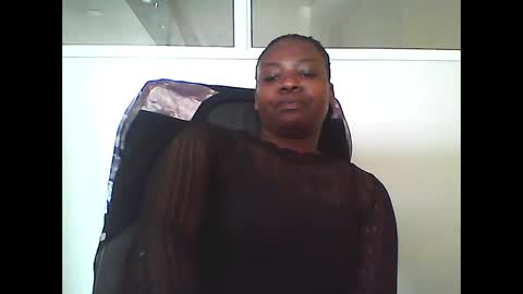 Snapshot of bigbumboobs98 chatting on 16, 9, 2025 bigbumboobs98 online show from 16, 9, 2025