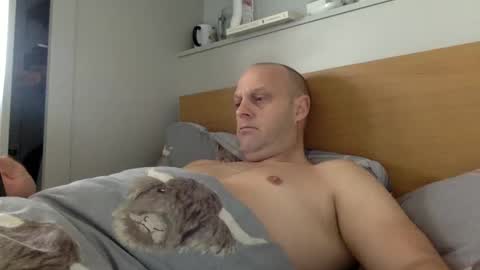 bigbumlover2377 online show from 7, 3, 2025