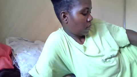 Snapshot of bigclit030 chatting on 12, 6, 2026 bigclit030 online show from 12, 6, 2026