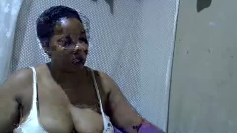 Snapshot of bigclit_wethairypus chatting on 30, 6, 2026 bigclit_wethairypus online show from 30, 6, 2026