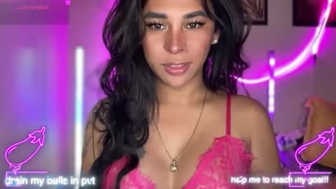 queen amanda online show from 2, 4, 2026