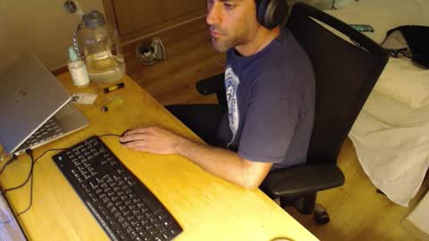 bigcok35spain online show from 3, 12, 2025