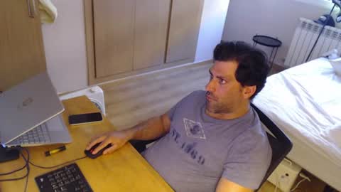 bigcok35spain online show from 25, 6, 2026