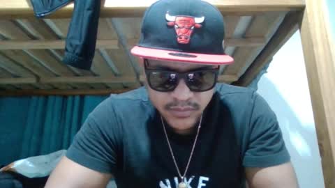 Snapshot of bigdick211292 chatting on 11, 11, 2025 bigdick211292 online show from 11, 11, 2025