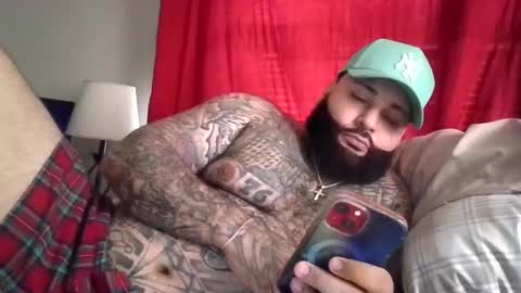 Snapshot of bigdickrican94 chatting on 23, 1, 2025 bigdickrican94 online show from 23, 1, 2025