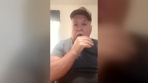 Snapshot of bigeoo76 chatting on 26, 7, 2026 bigeoo76 online show from 26, 7, 2026