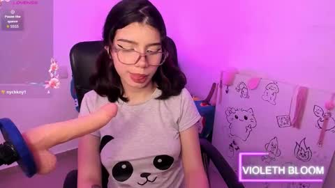 Snapshot of bigfinger125 chatting on 6, 2, 2026 Lucy and Fred online show from 6, 2, 2026