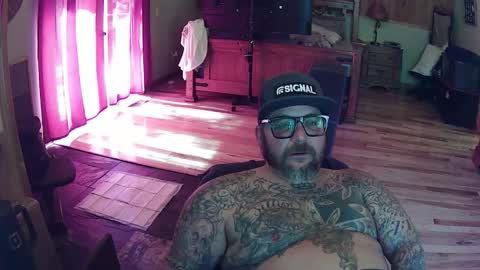 biggdaddy4206913 online show from 4, 11, 2025
