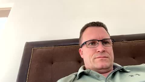 Snapshot of bigger22332233 chatting on 8, 2, 2025 bigger22332233 online show from 8, 2, 2025