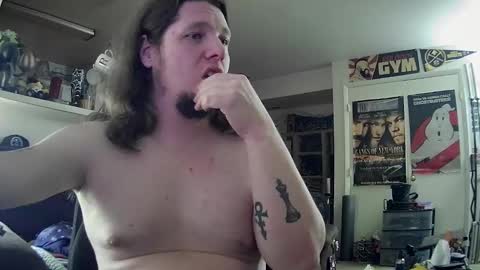 Snapshot of biggerisbetter21 chatting on 3, 2, 2025 biggerisbetter21 online show from 3, 2, 2025