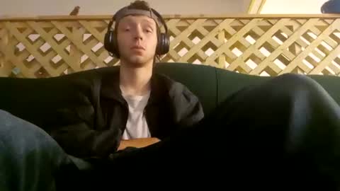 Snapshot of biggestboiiii chatting on 3, 2, 2025 biggestboiiii online show from 3, 2, 2025