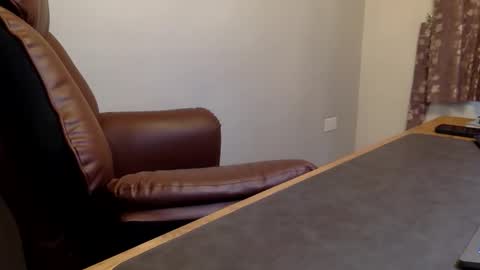 Snapshot of biggestjack1 chatting on 26, 11, 2025 TheBiggestJack online show from 26, 11, 2025